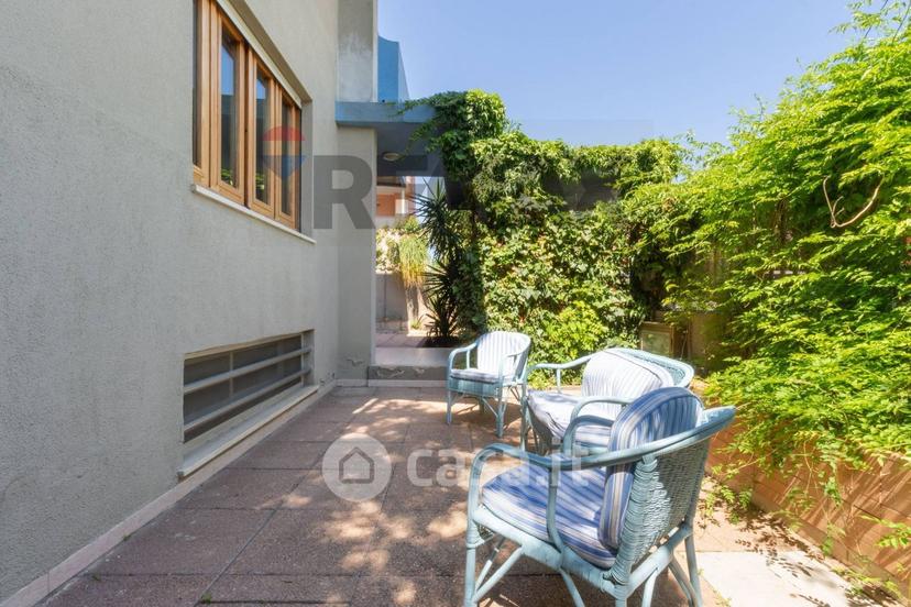Villa in Via Bartolomeo Colleoni 10 — foto 3 di 46