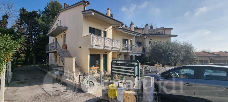 Trilocale in Via Enrico Mattei 27 — foto 7 di 25