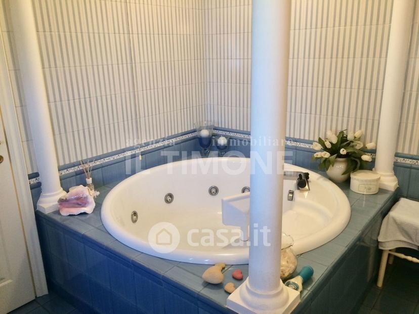 Trilocale in Via Cornice di Sant'Ambrogio — foto 28 di 31
