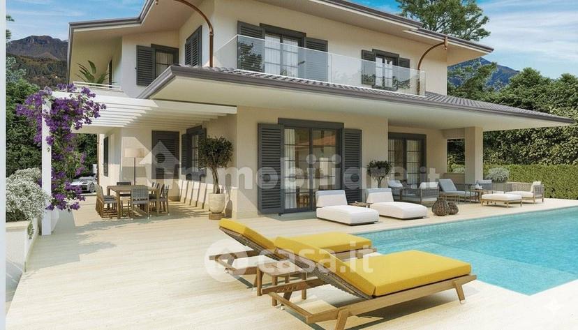 Villa in Via Cesare Battisti 56 — foto 16 di 17