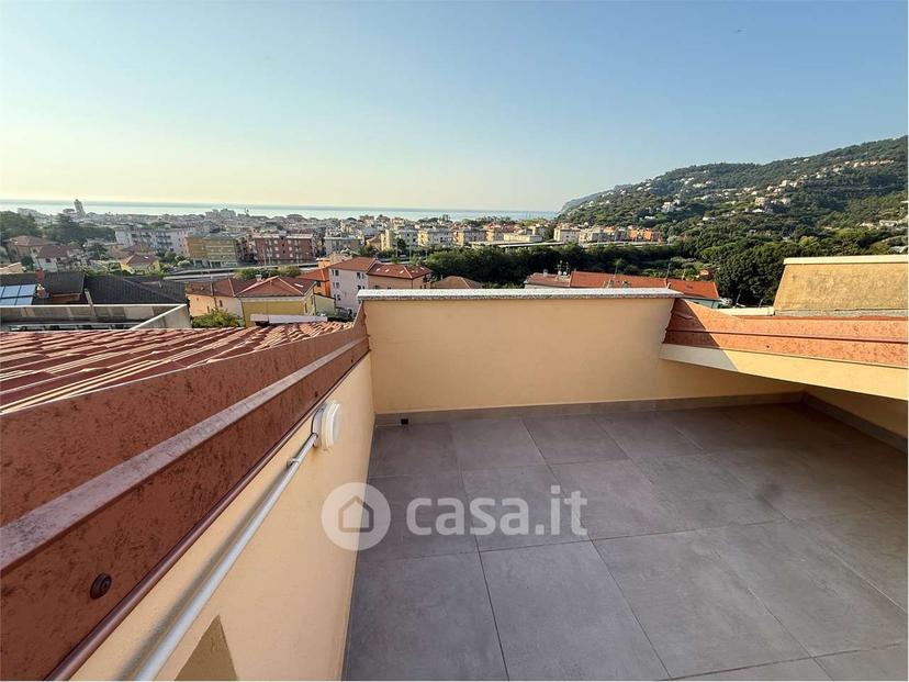 Trilocale in Via alla Rocca 12 — foto 22 di 22