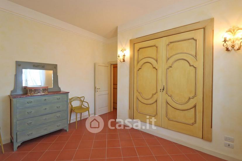 Villa in Viale Alcide de Gasperi 2 — foto 31 di 34