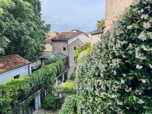 Trilocale in Piazza Petrarca — foto 21 di 24