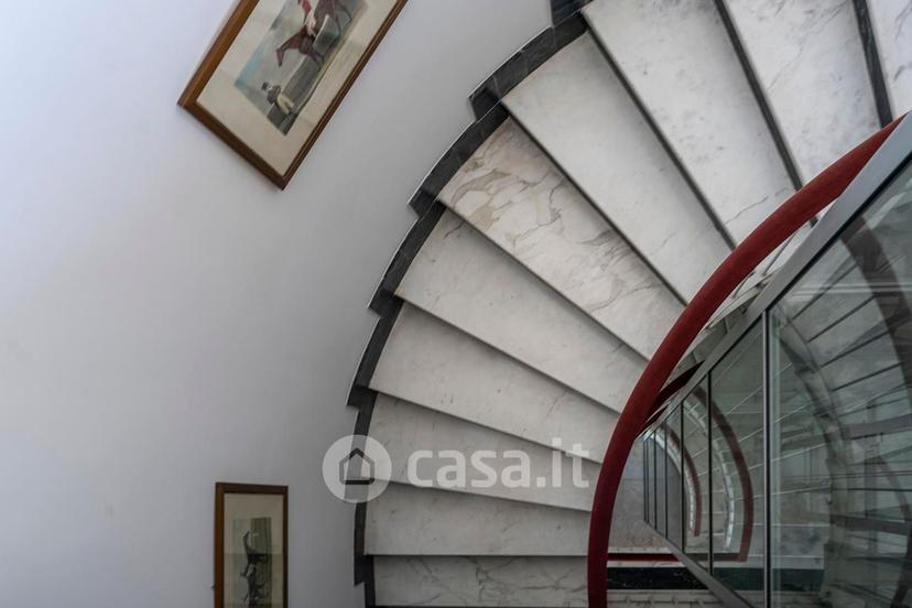 Villa in Via Sempione Nord 91 — foto 25 di 32