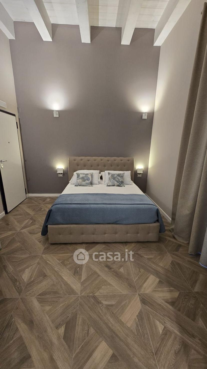 Stanza in Via San Giovanni 2 — foto 7 di 8