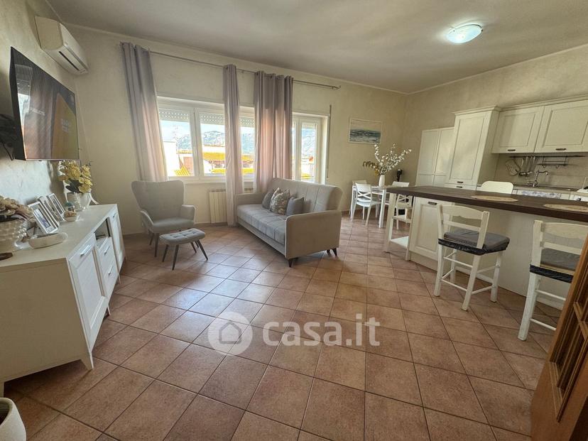 Appartamento in Via Fosse Ardeatine 11 — foto 11 di 60