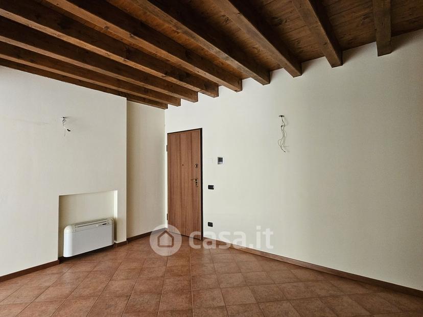 Bilocale in Via Roma 5 — foto 5 di 19