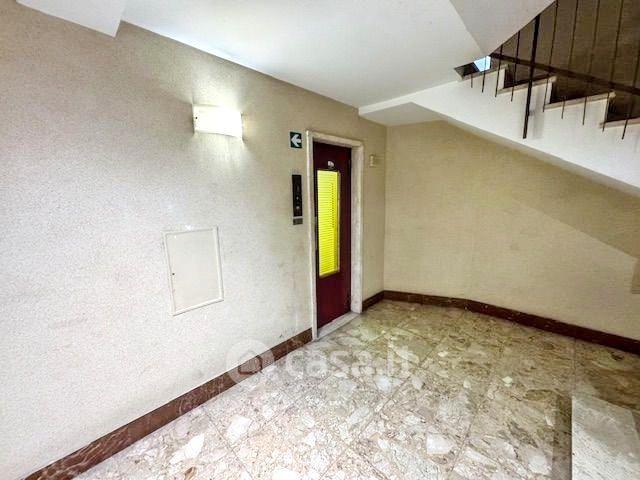 Trilocale in Via Luigi Rizzo — foto 20 di 40