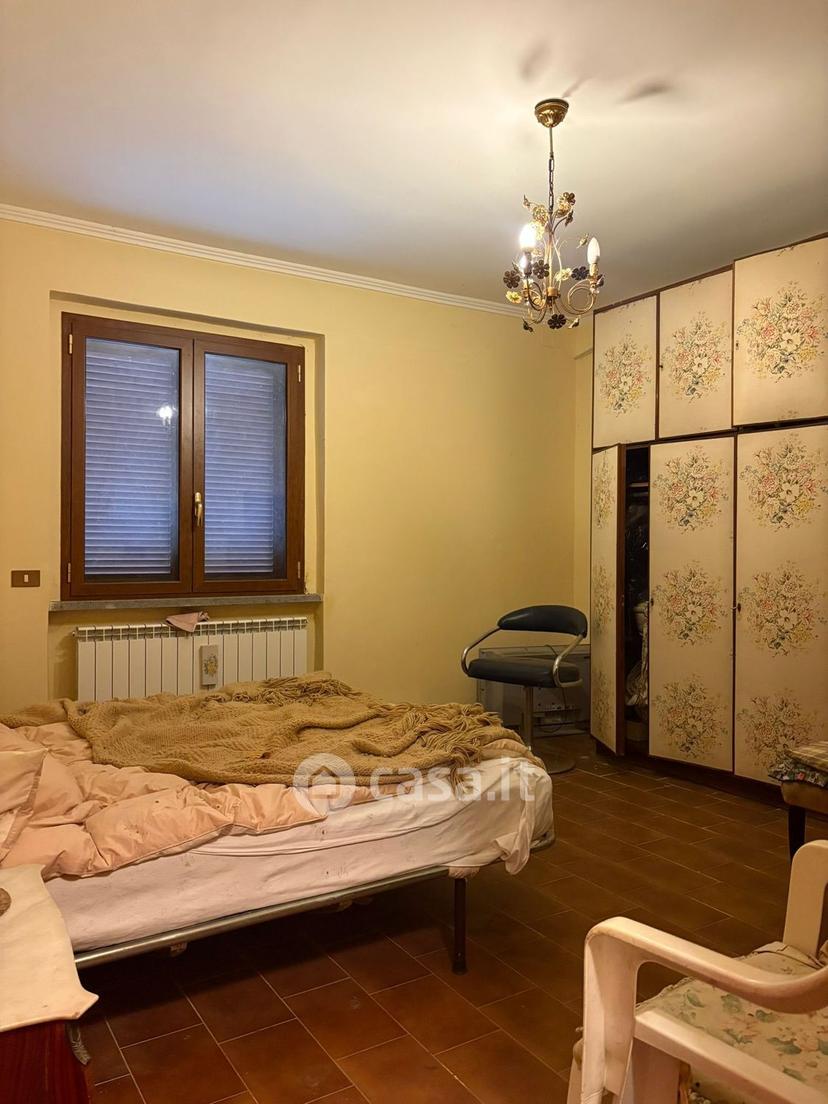 Villa in Via Dante Alighieri 23 — foto 26 di 48