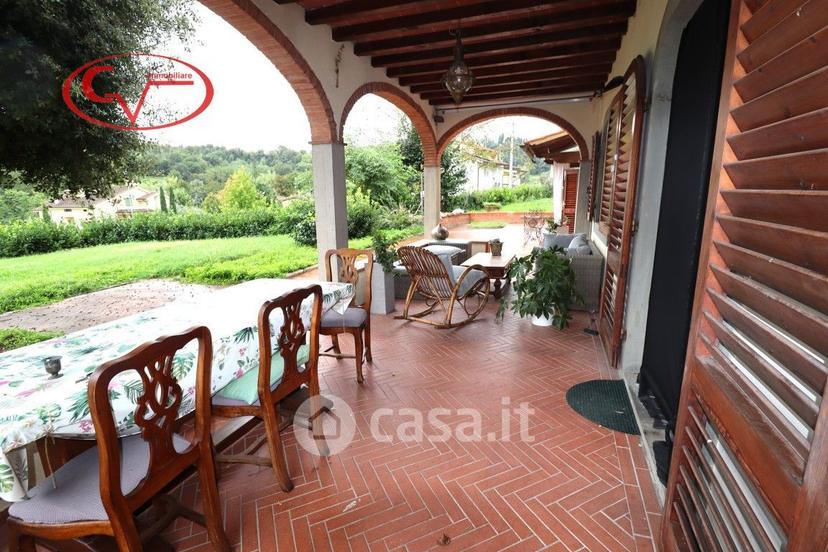Villa in Via Chiantigiana — foto 9 di 24