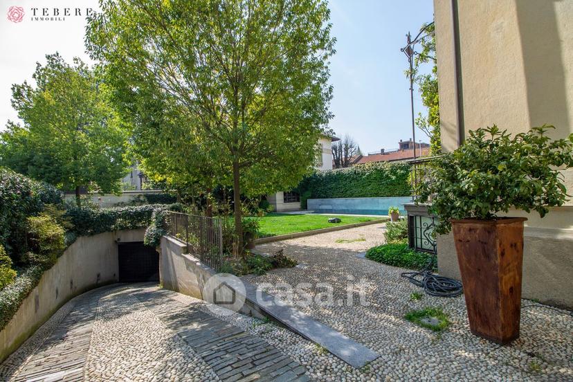 Villa in Corso XX Settembre 50 — foto 7 di 47
