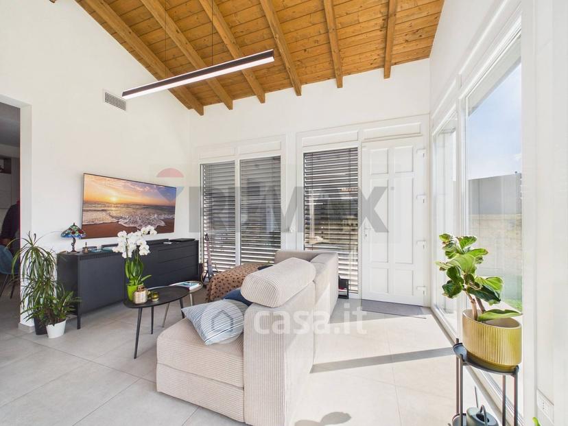 Villa in Via Zeno Giglietti — foto 15 di 32