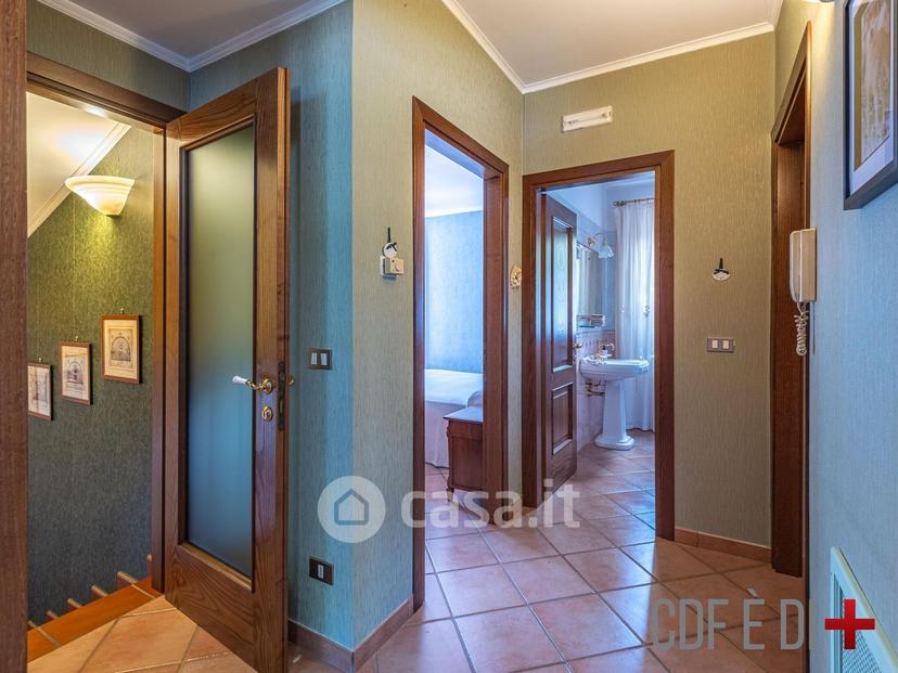 Villa in Via Collerelle — foto 11 di 35