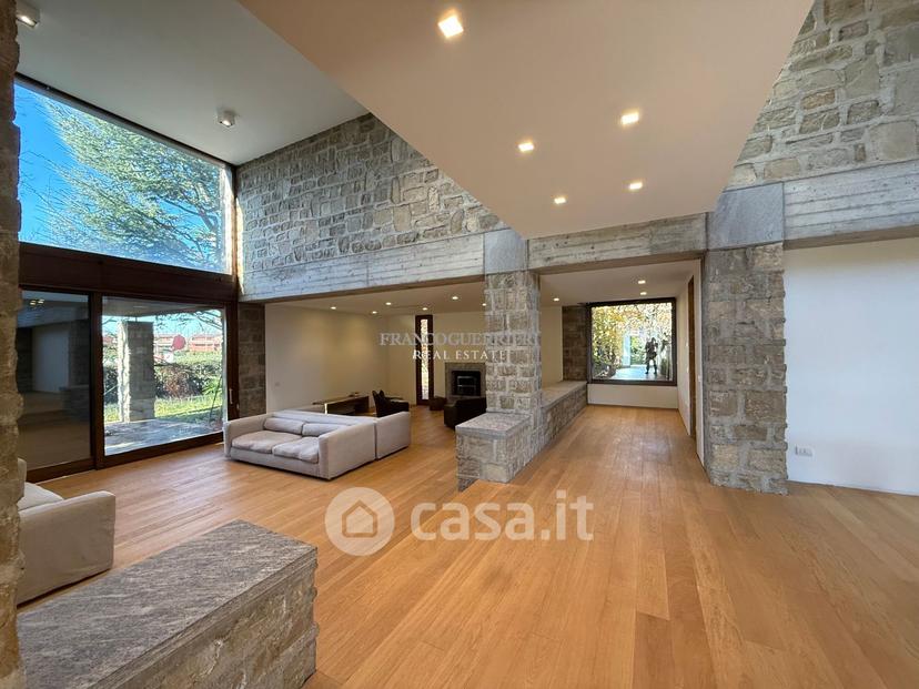 Villa in Via Alcide de Gasperi — foto 16 di 38