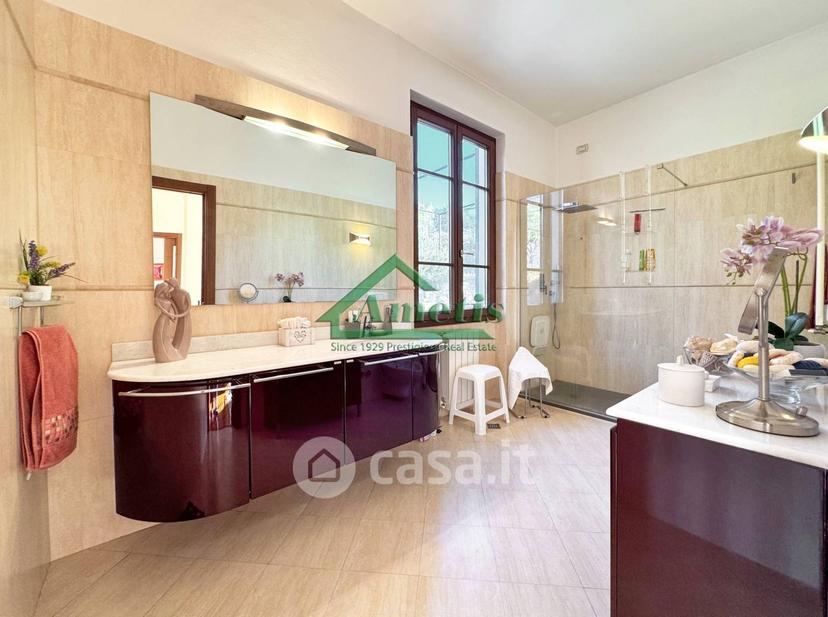 Villa in Via Cascine — foto 62 di 67
