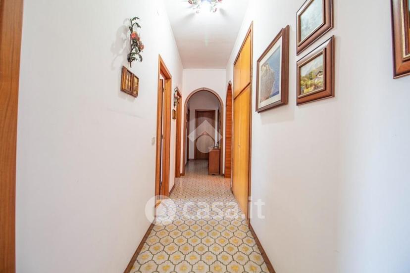 Quadrilocale in Via Liberato di Benedetto 72 — foto 6 di 31