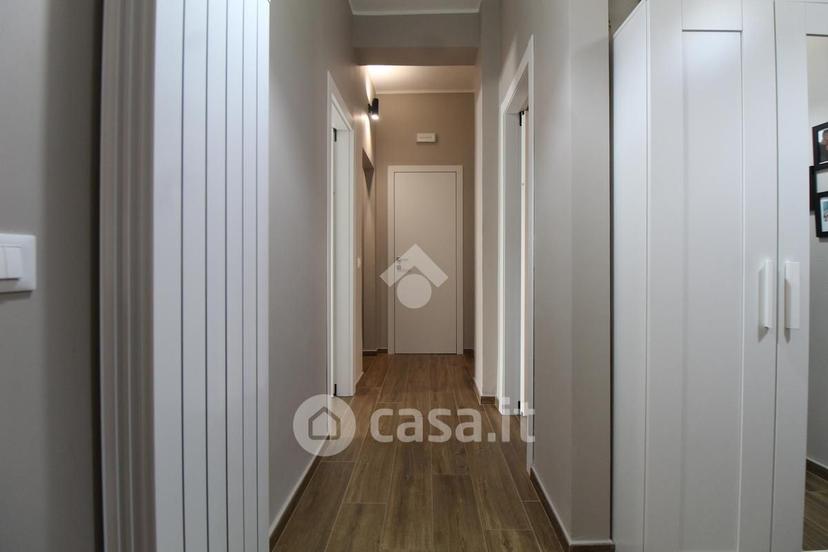 Trilocale in Via Vercelli 3 — foto 4 di 30