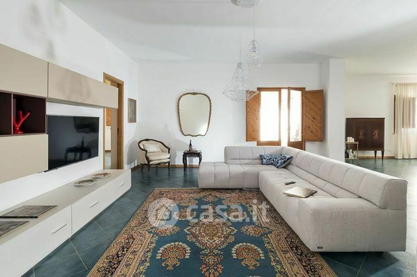Villa in Giuseppe Garibaldi 210 — foto 10 di 57