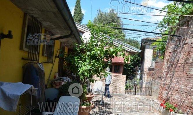Quadrilocale in Via Covignano — foto 2 di 32