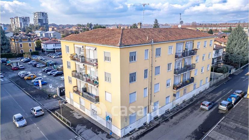 Trilocale in Via Cesare Battisti 81 — foto 3 di 25