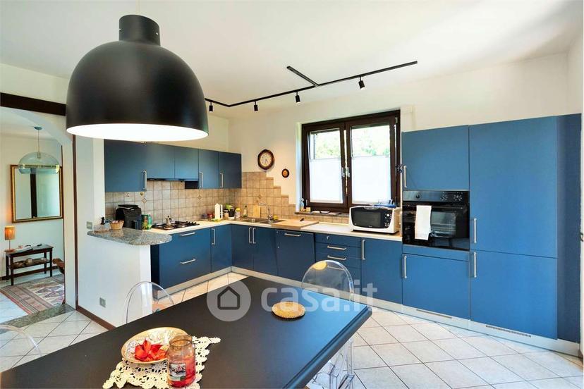 Villa in Via Monte Rosa 33 — foto 30 di 45