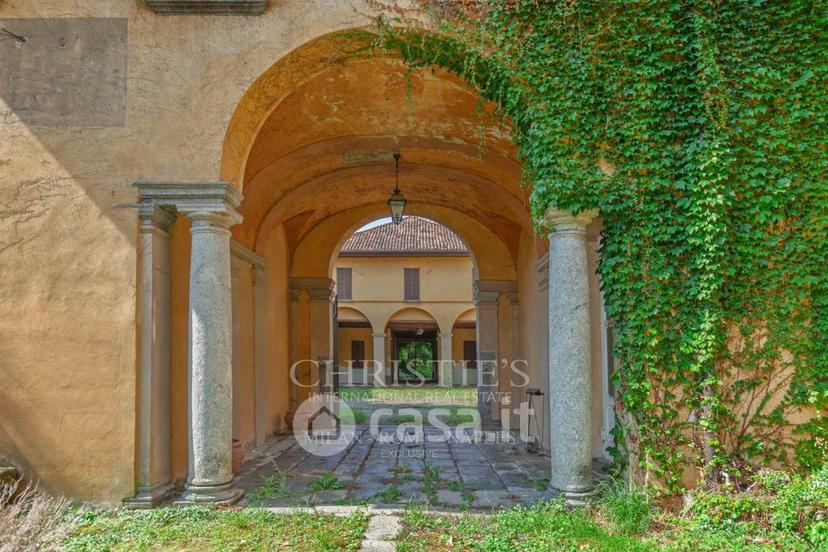 Villa in Via Giuseppe Parini 9 — foto 2 di 35