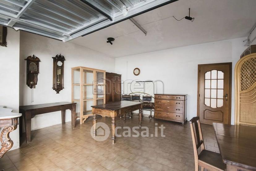 Villa in Via Magenta 34 — foto 14 di 42