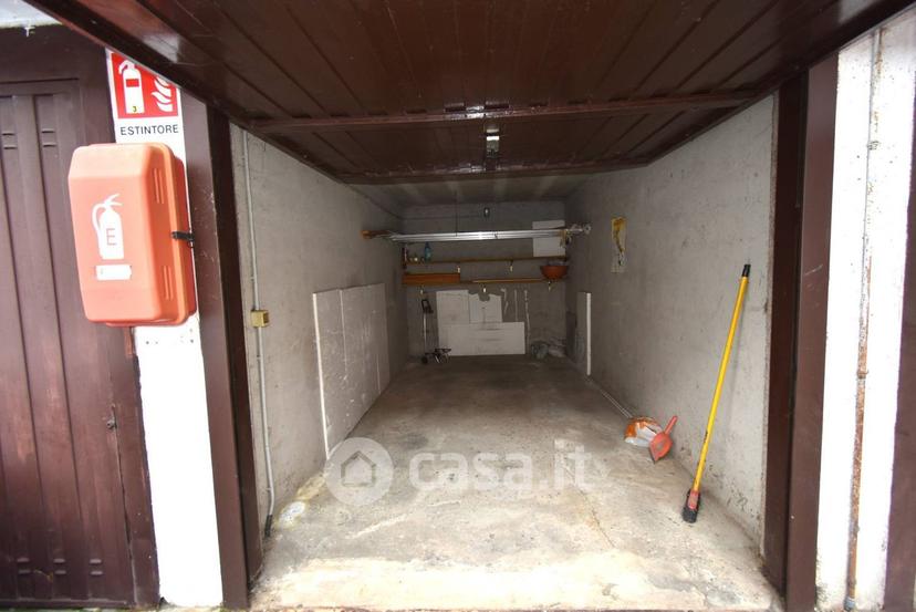 Trilocale in Via Silvio Pellico 4 — foto 13 di 29