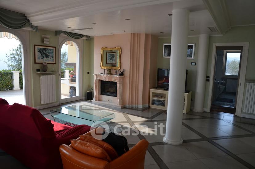 Villa in Via Federico Odorici 68 — foto 42 di 53