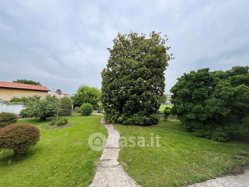 Appartamento in Via Manara Negrone 9 — foto 4 di 25