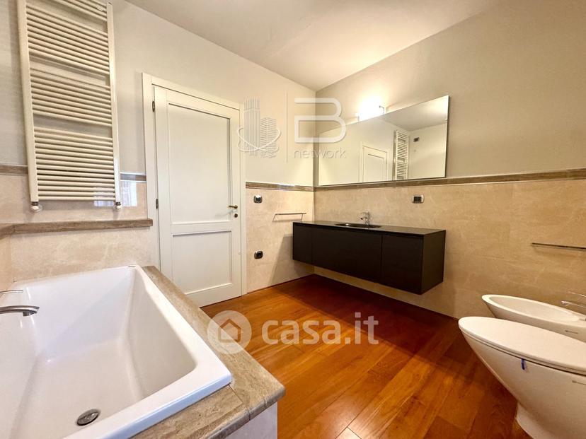 Villa in Via Ferdinando Magellano — foto 9 di 49