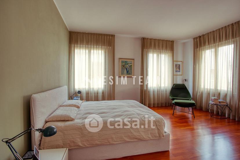 Appartamento in Piazza San Pio X — foto 10 di 24