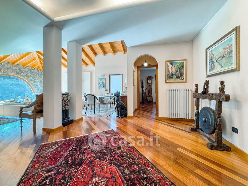 Villa in Via C. Battisti 84 — foto 35 di 39