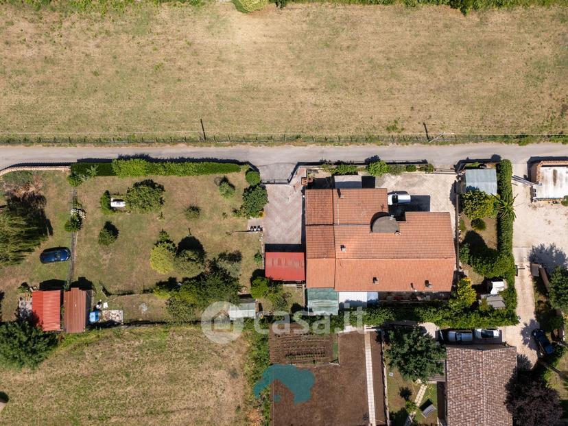 Villa in Via Col Fiorito — foto 65 di 67