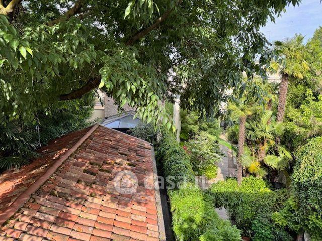 Trilocale in Piazza Petrarca — foto 9 di 24