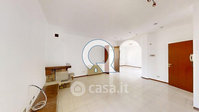Trilocale in Via Roma 55 — foto 9 di 39