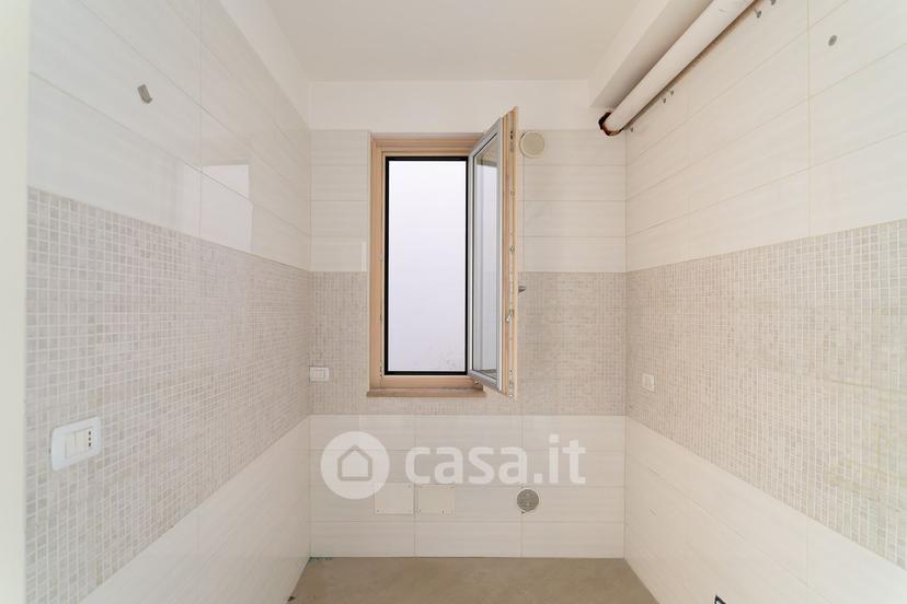 Quadrilocale in Via Edmondo de Amicis 50 a — foto 27 di 30