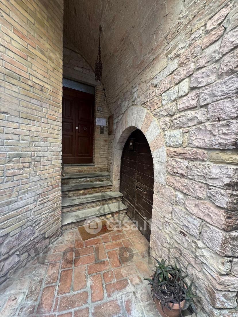 Bilocale in Via dell'Ospedale 48 — foto 2 di 18