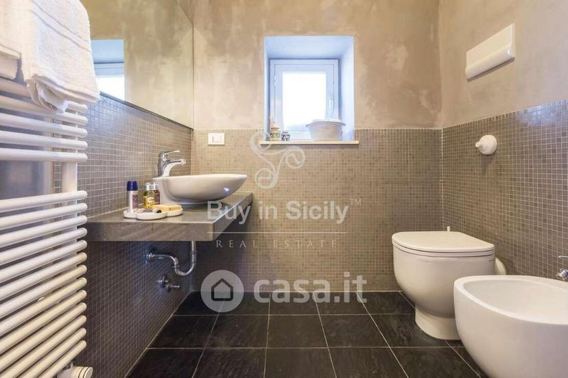Villa in Sp60 2 — foto 18 di 36