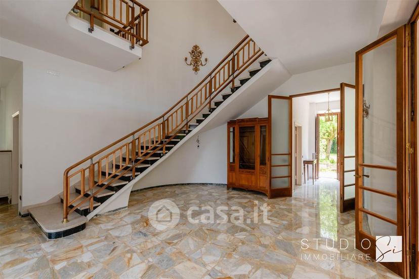 Villa in Viale Libertà — foto 16 di 48