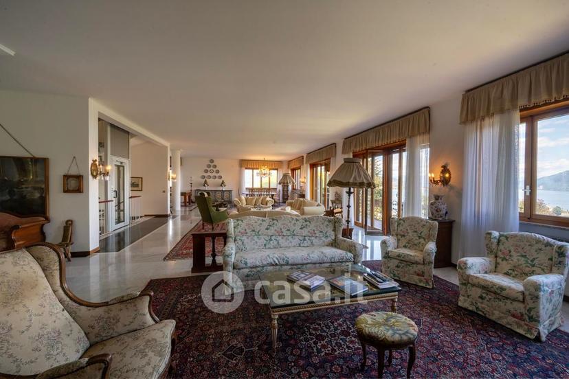 Villa in Via Sempione Nord 91 — foto 20 di 32