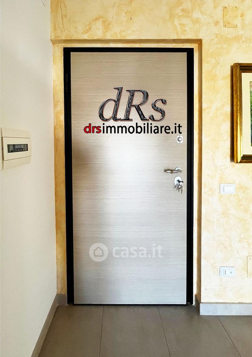 Quadrilocale in Via Umbria — foto 6 di 37