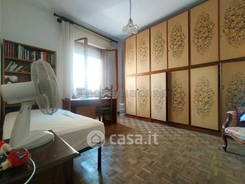 Quadrilocale in Via Castelfidardo 9 R — foto 16 di 25