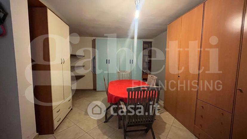 Villa in Via Antonio Gramsci — foto 12 di 14