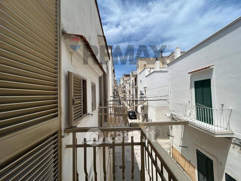 Quadrilocale in Via Fratelli Cocle 13 — foto 3 di 37
