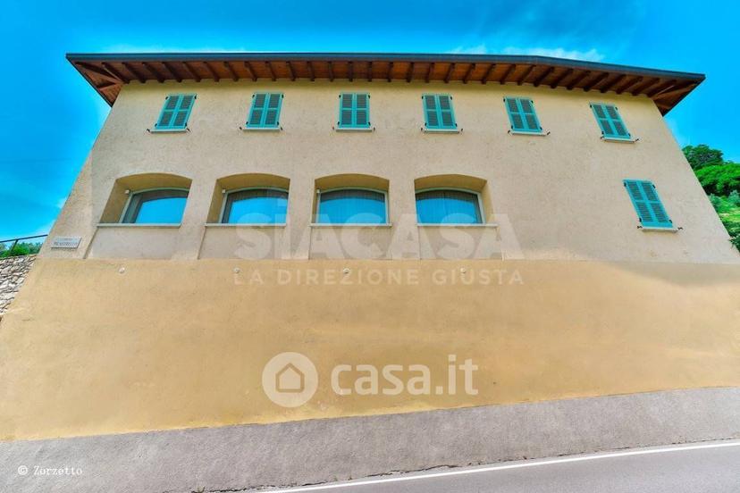 Villa in Via Belvedere 37 — foto 39 di 95