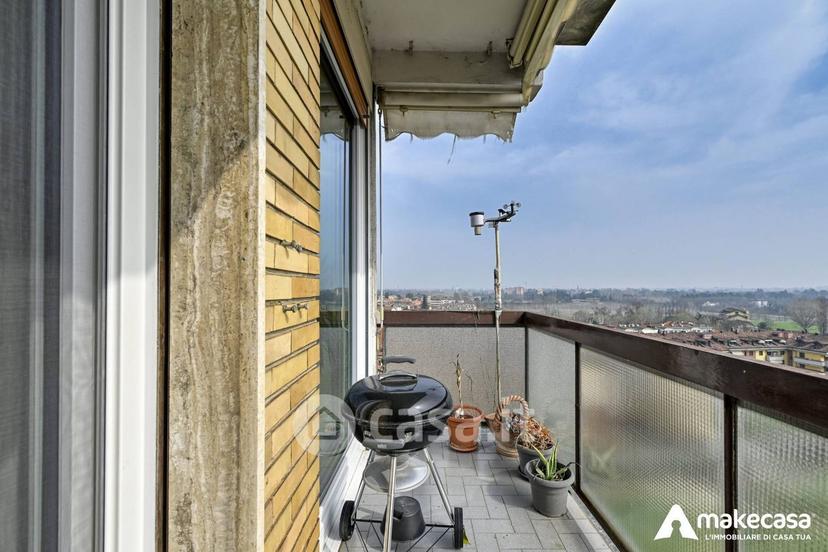 Quadrilocale in Via delle Rose 5 — foto 2 di 31