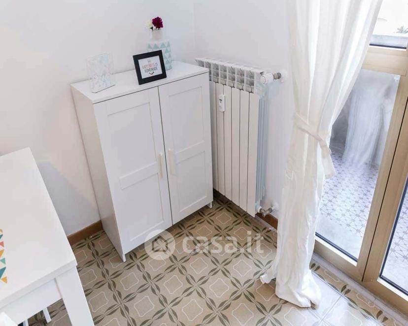 Stanza in Viale Giovanni Vicini 20 — foto 30 di 33