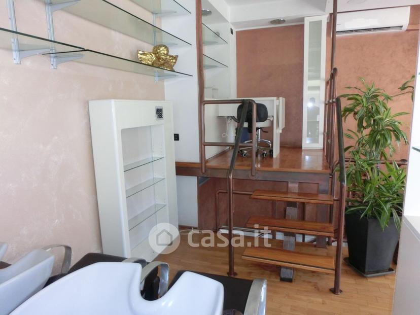 Quadrilocale in Via delle Vecchie Scuderie 59 — foto 2 di 44