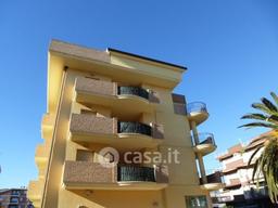 Trilocale in Via Trieste 15